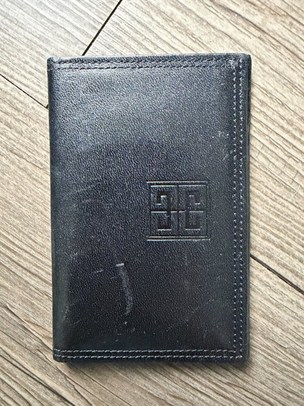 Givenchy Paris Men’s Black Leather Bifold Card Wallet Engraved Logo Minimalistic